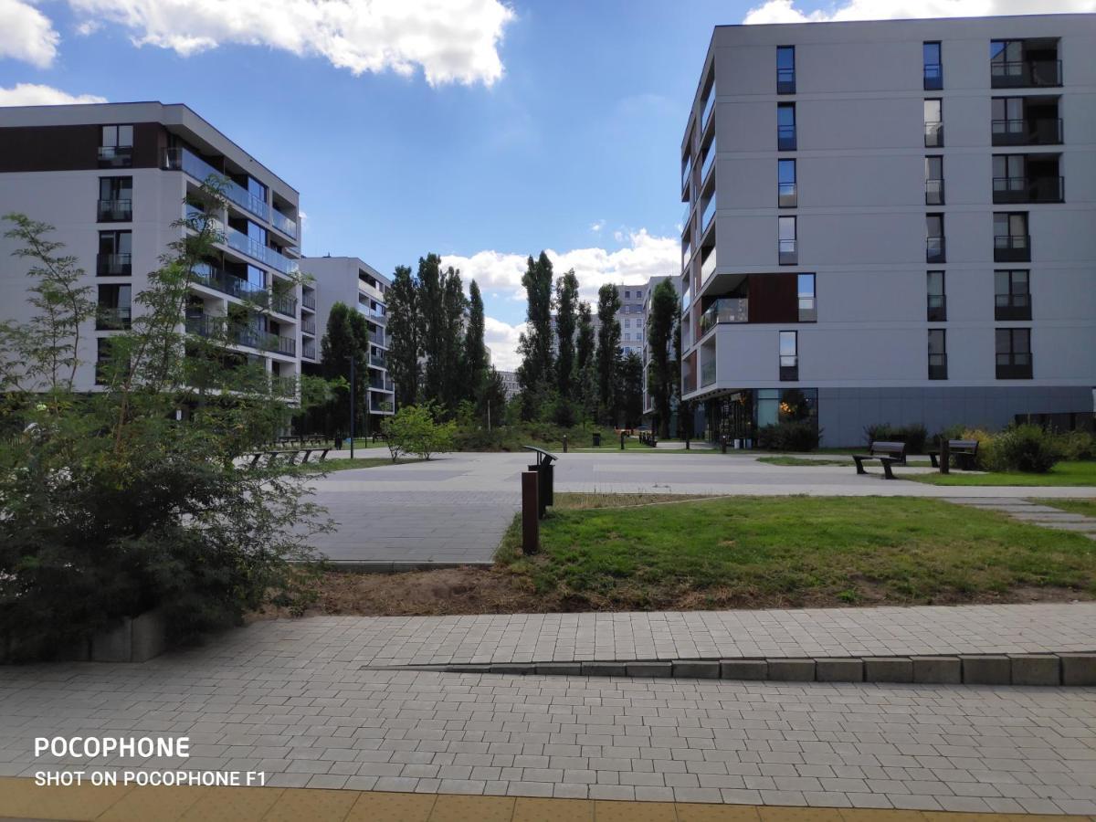 First -- Green Zoliborz Apartment 4 Warsawa Bagian luar foto