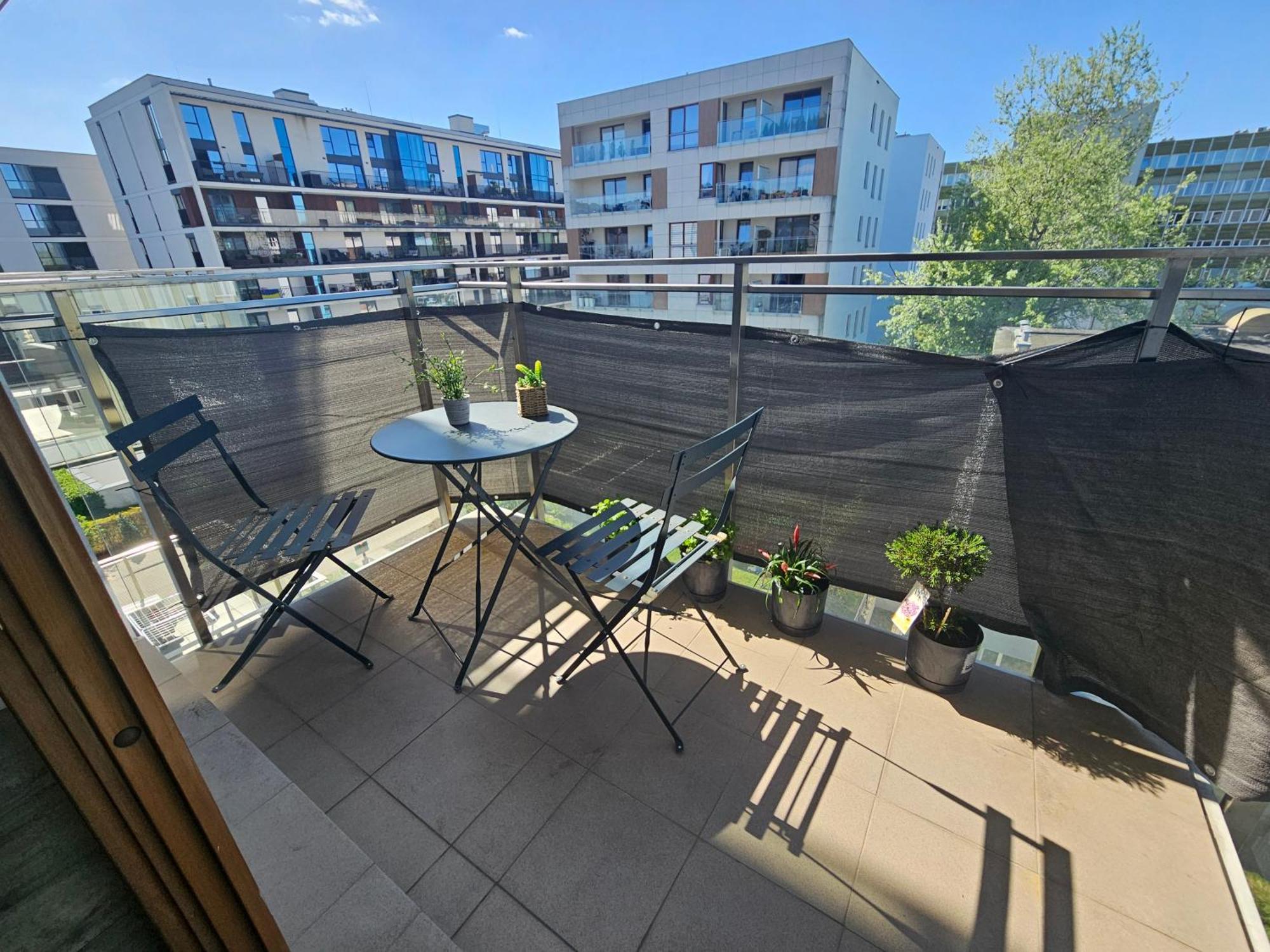 First -- Green Zoliborz Apartment 4 Warsawa Bagian luar foto