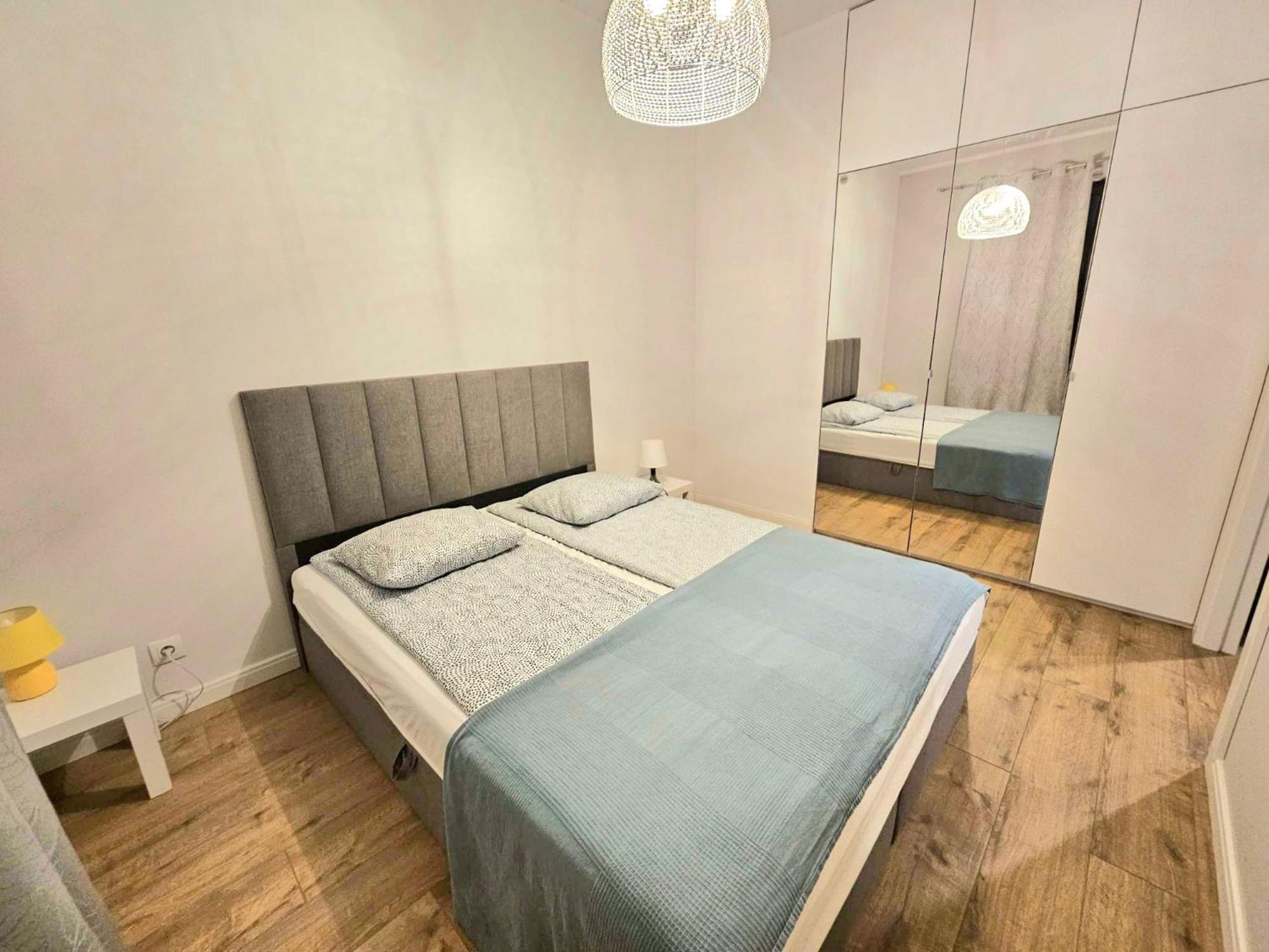 First -- Green Zoliborz Apartment 4 Warsawa Bagian luar foto